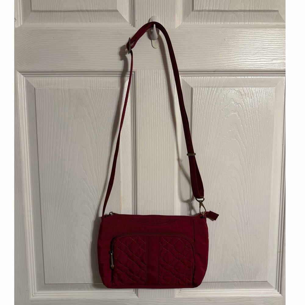 Travelon anti theft vacation RFID crossbody bag